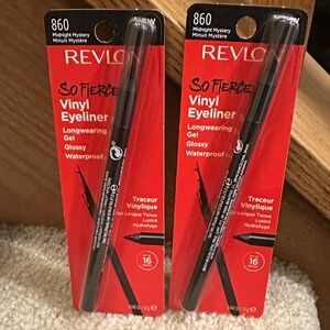 Revlon So Fierce Vinyl Eyeliner shade 860 midnight mystery